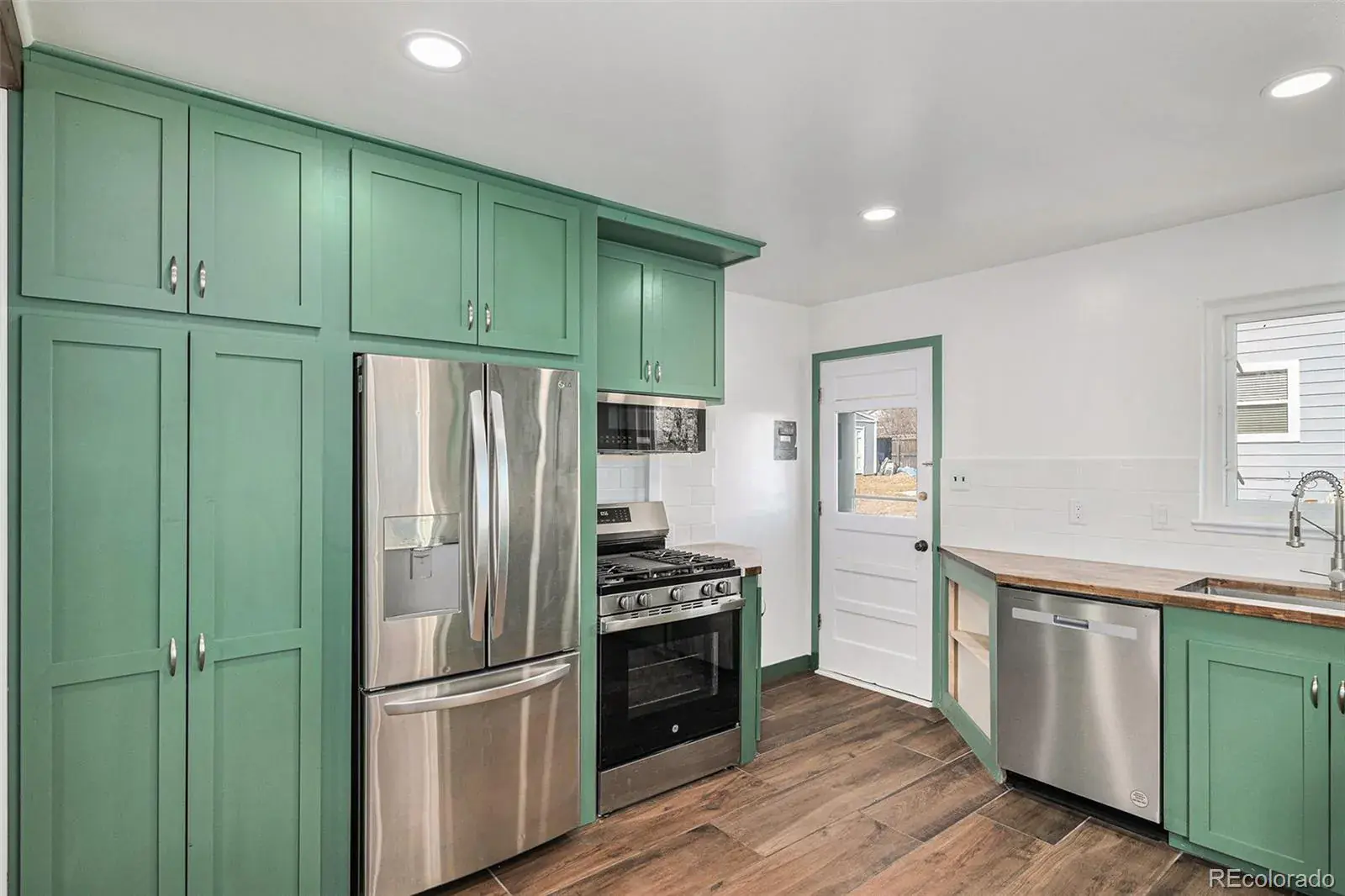 1825 S Vallejo Street Denver CO 80223 MLS #REC8327261 02172026175251 1600 5
