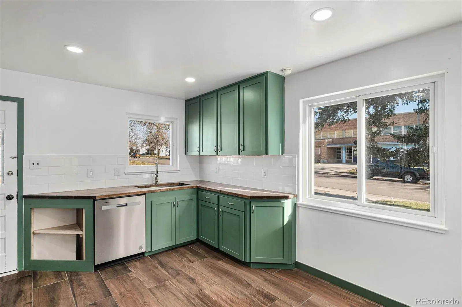 1825 S Vallejo Street Denver CO 80223 MLS #REC8327261 02172026175251 1600 7