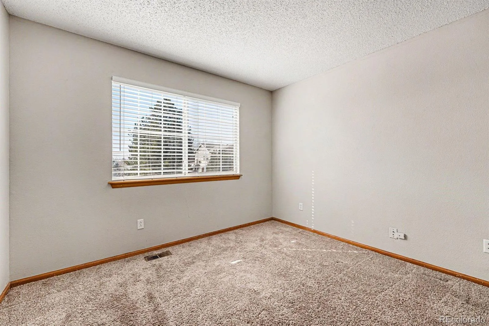 5458 S Perth Way Centennial CO 80015 | MLS #REC8332905 06292026215445 1600 14