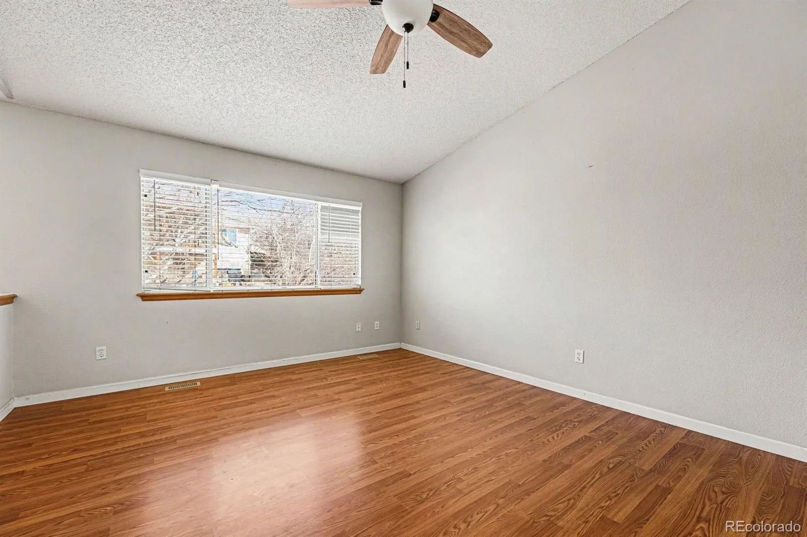 5458 S Perth Way Centennial CO 80015 | MLS #REC8332905 06292026215445 1600 4