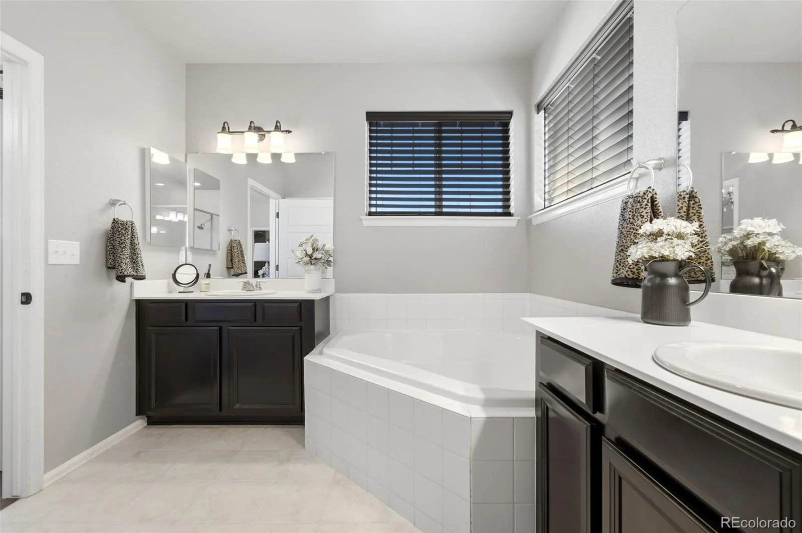 1548 Mcmurdo Trail Castle Rock CO 80108 | MLS #REC8339059 08212026160623 1600 25