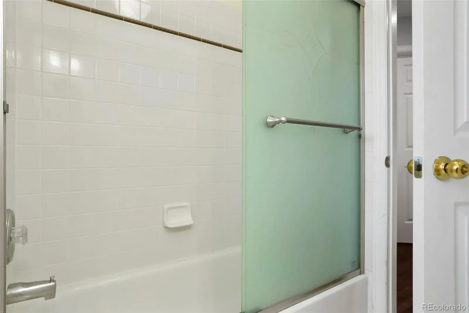 03052026041128 1600 21