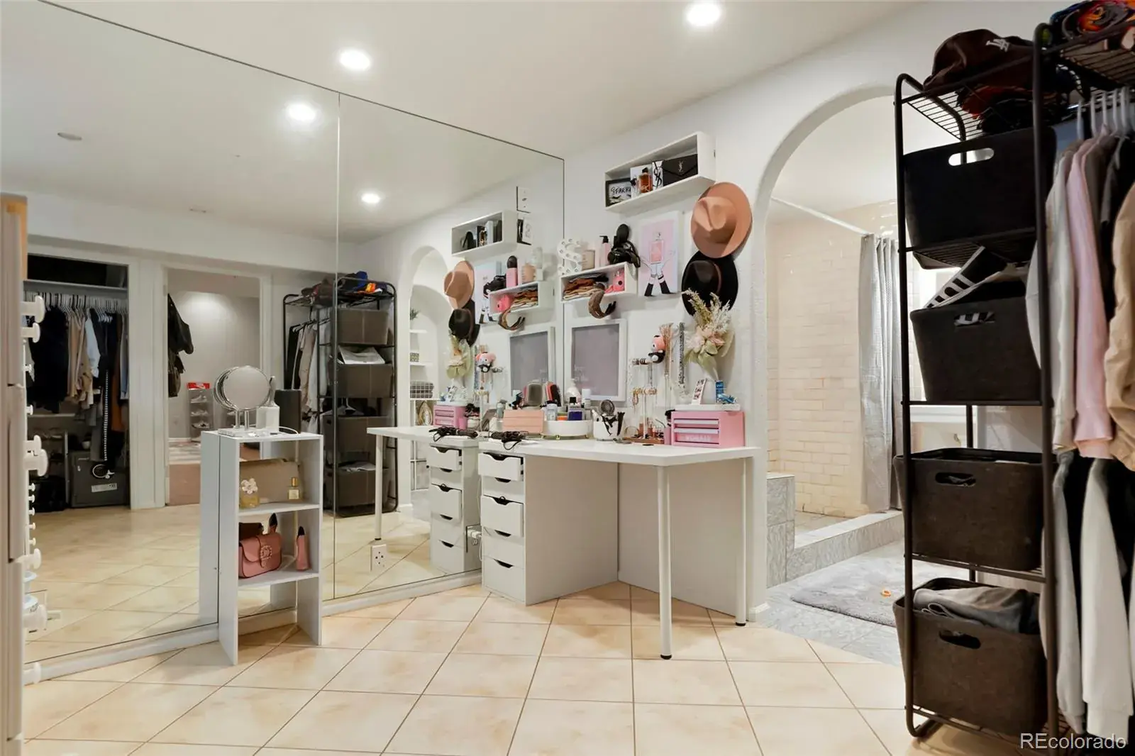 03052026041128 1600 28