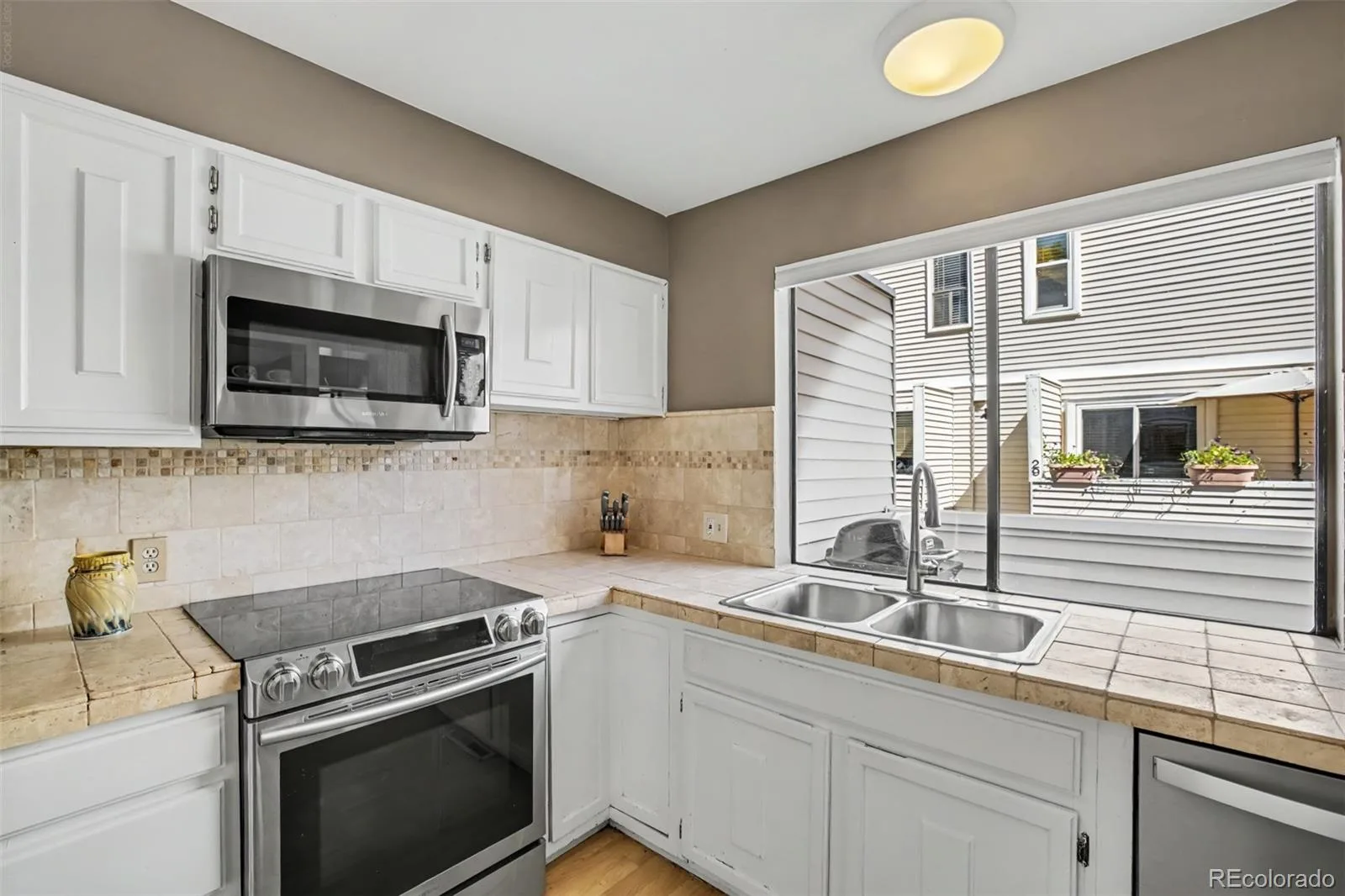 1050 S Monaco Street Parkway #30 Denver CO 80224 | MLS #REC8340892 09242026182727 1600 17