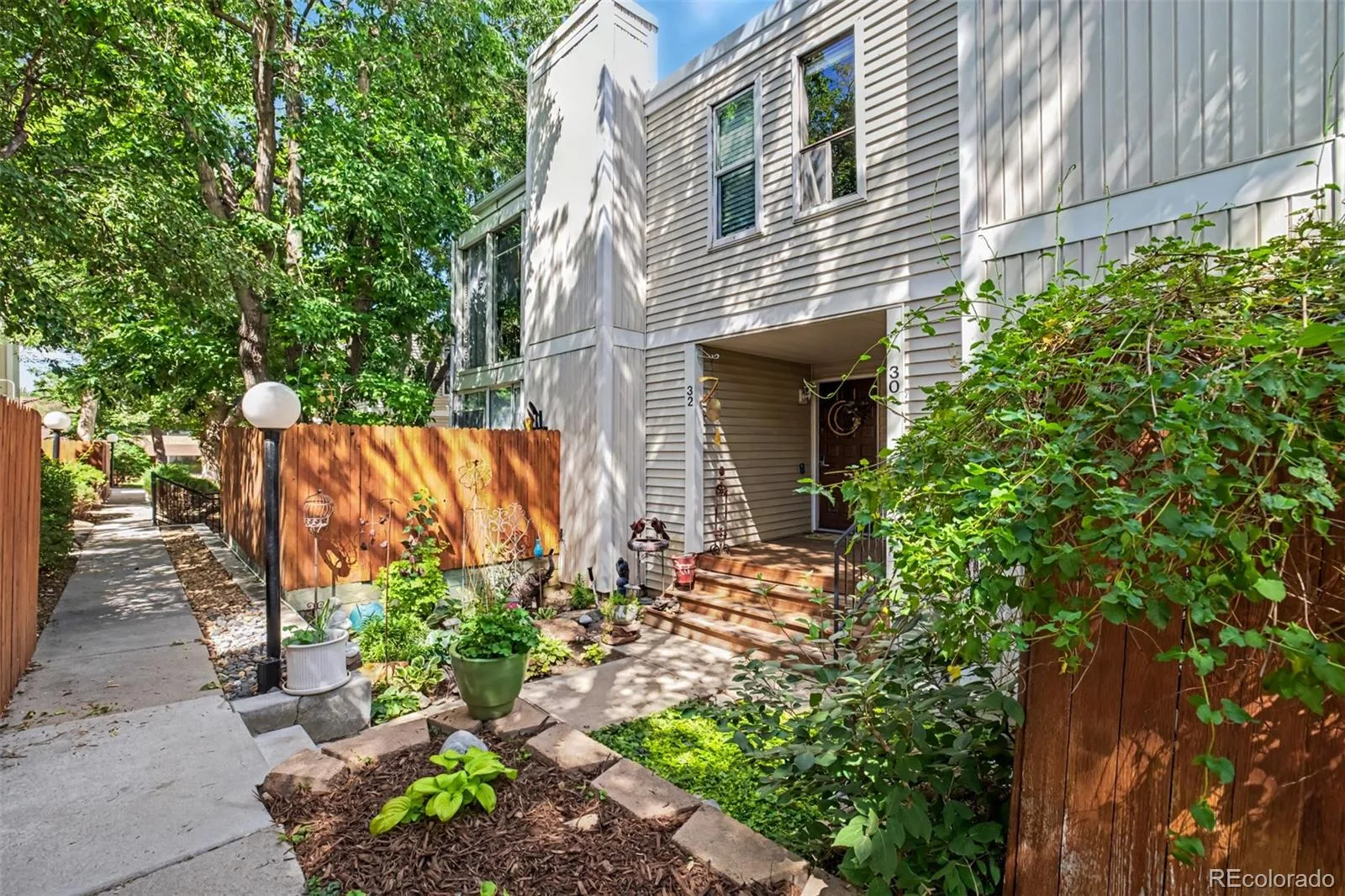 1050 S Monaco Street Parkway #30 Denver CO 80224 | MLS #REC8340892 09242026182727 1600 2