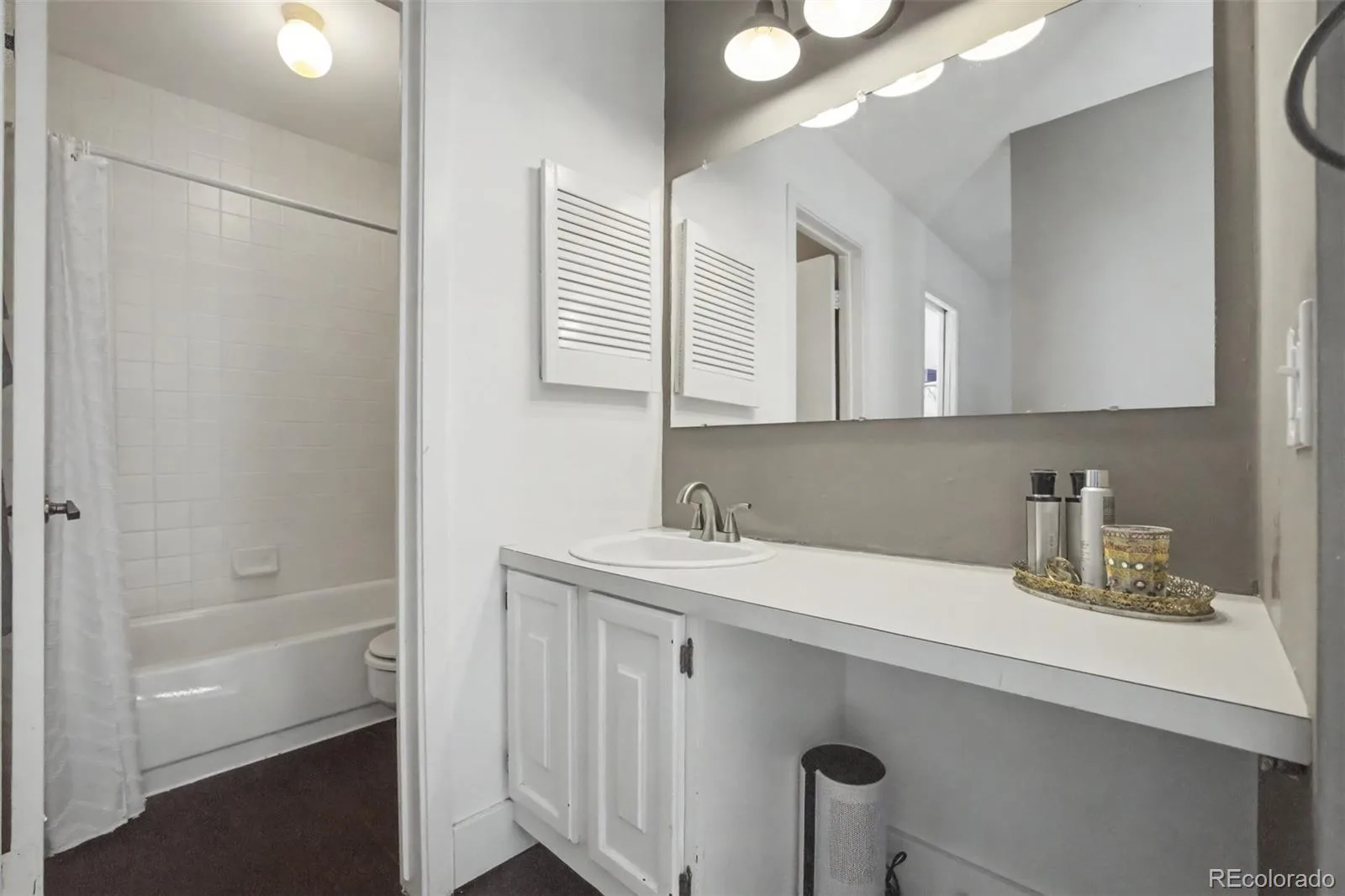 1050 S Monaco Street Parkway #30 Denver CO 80224 | MLS #REC8340892 09242026182727 1600 22