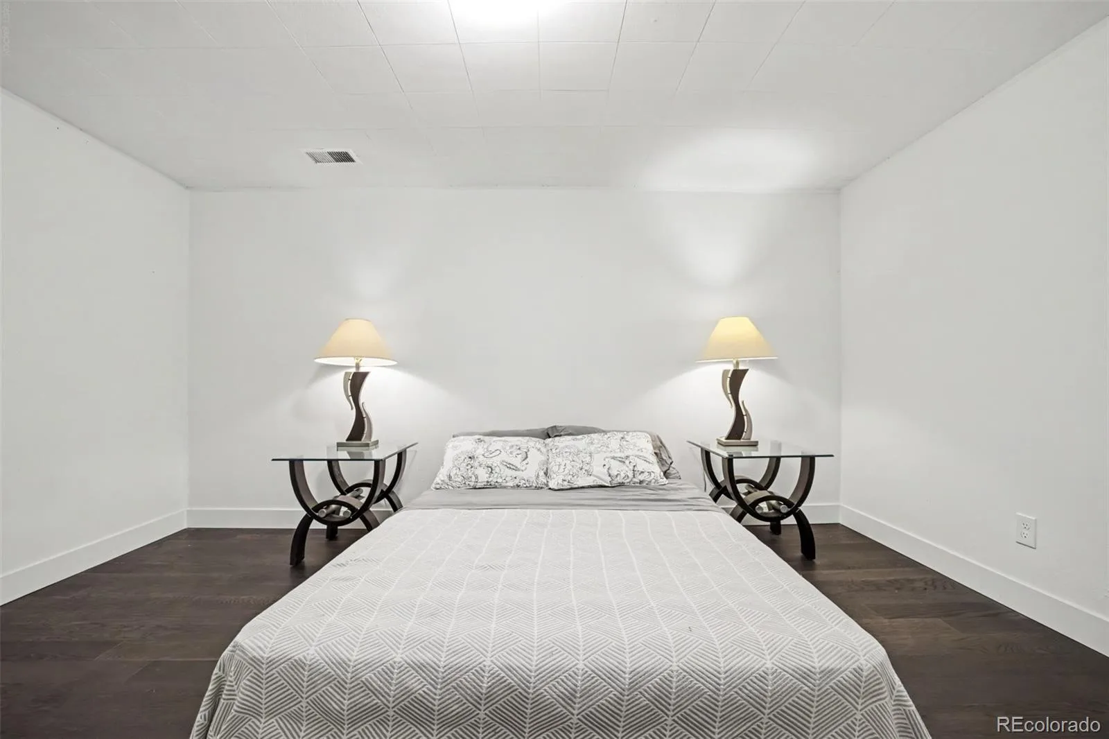 1050 S Monaco Street Parkway #30 Denver CO 80224 | MLS #REC8340892 09242026182727 1600 30