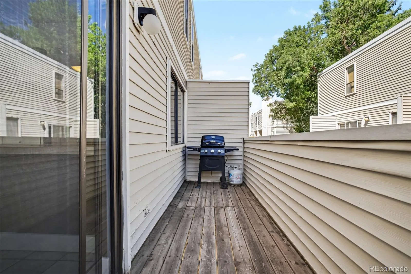 1050 S Monaco Street Parkway #30 Denver CO 80224 | MLS #REC8340892 09242026182727 1600 34