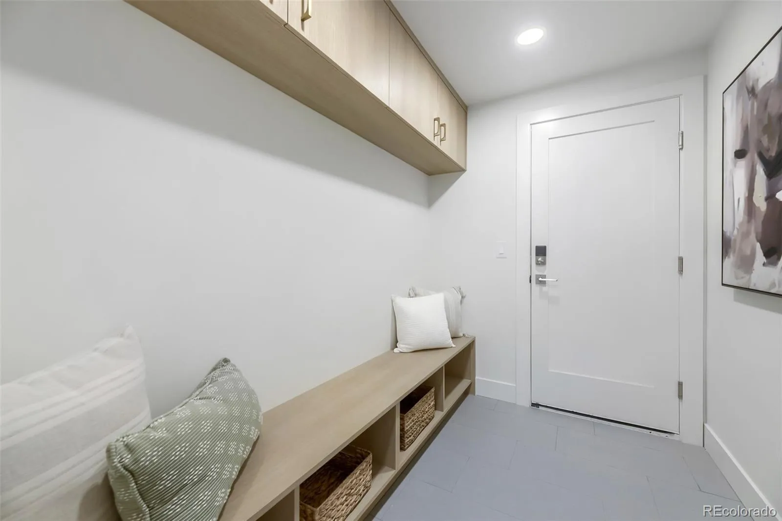 04172026230420 1600 6