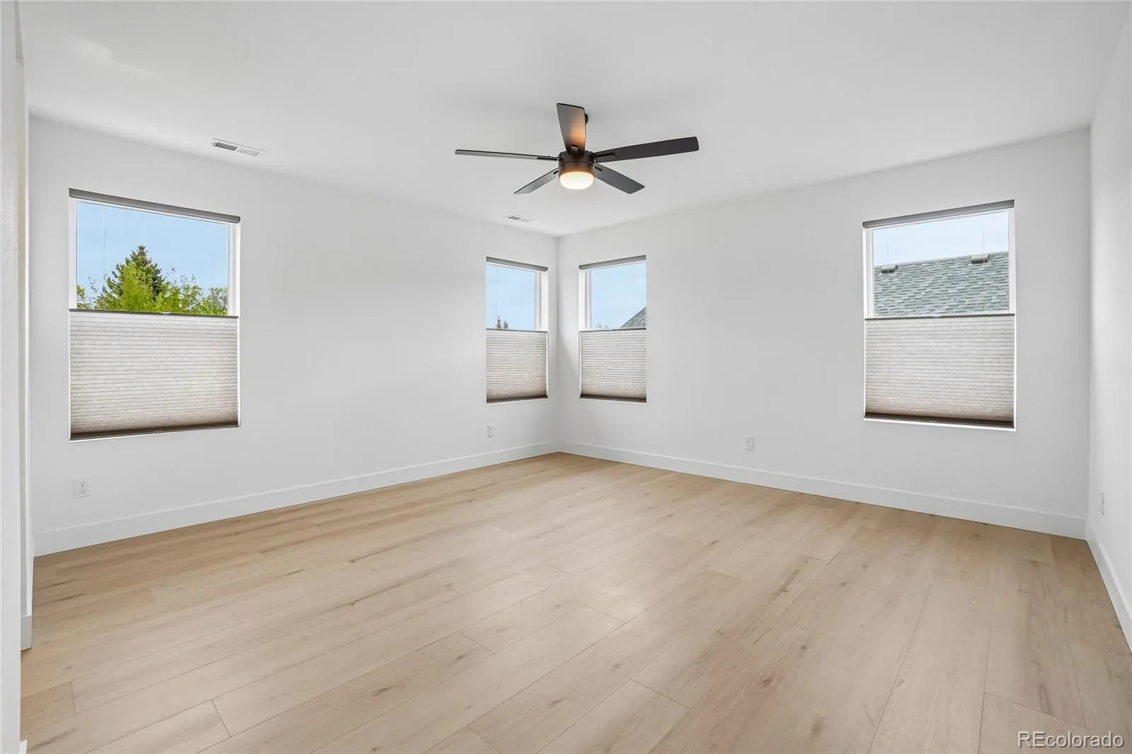2934 Buffalo Fork Lane Longmont CO 80503 MLS #REC8344329 05012026173101 1600 17
