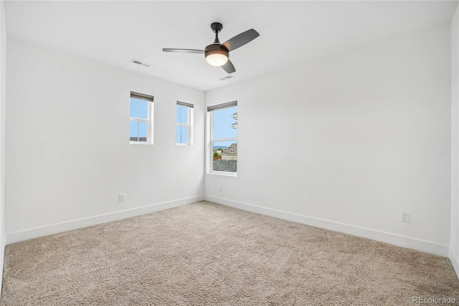 2934 Buffalo Fork Lane Longmont CO 80503 MLS #REC8344329 05012026173101 1600 22