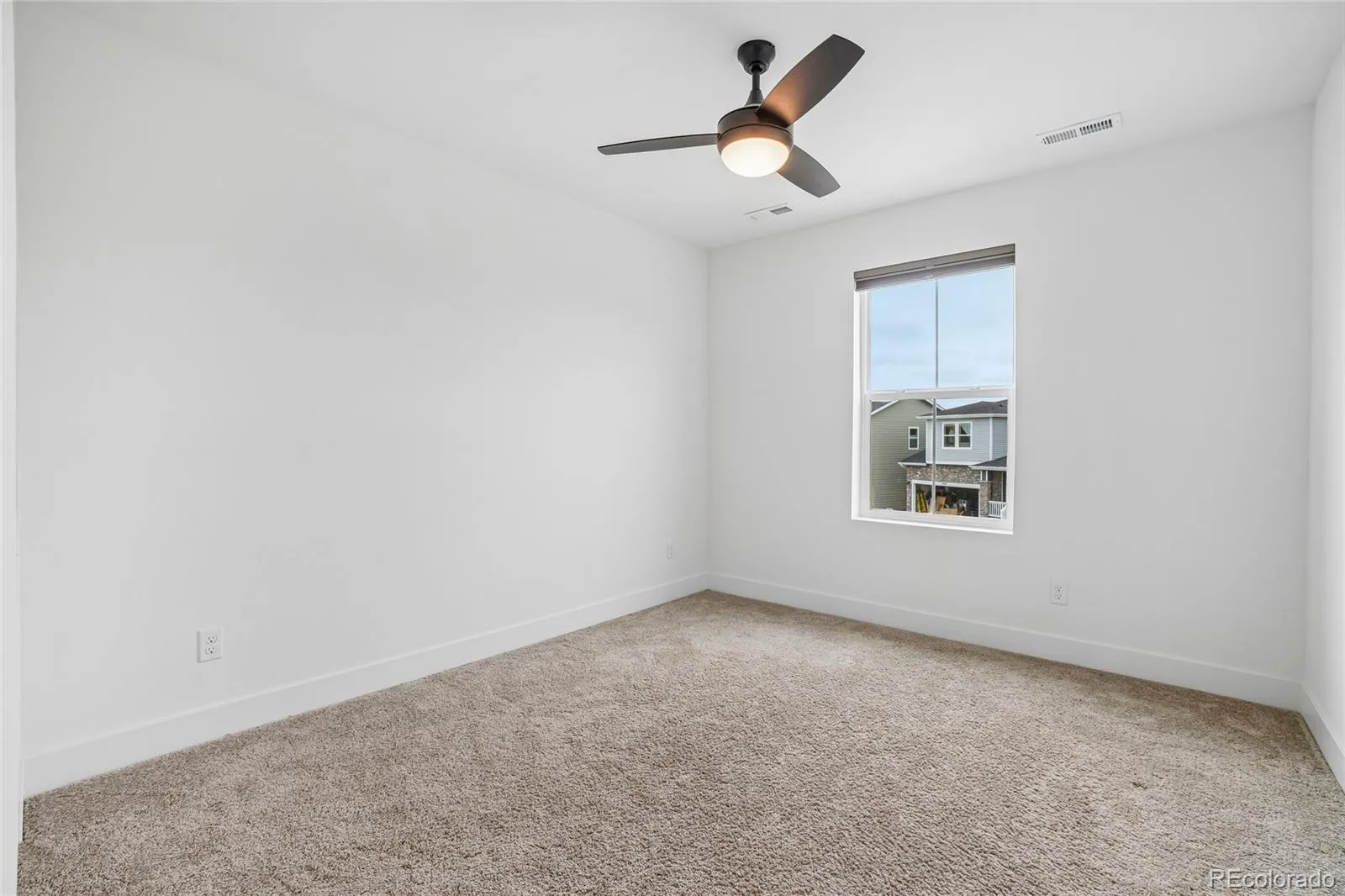 2934 Buffalo Fork Lane Longmont CO 80503 MLS #REC8344329 05012026173101 1600 23