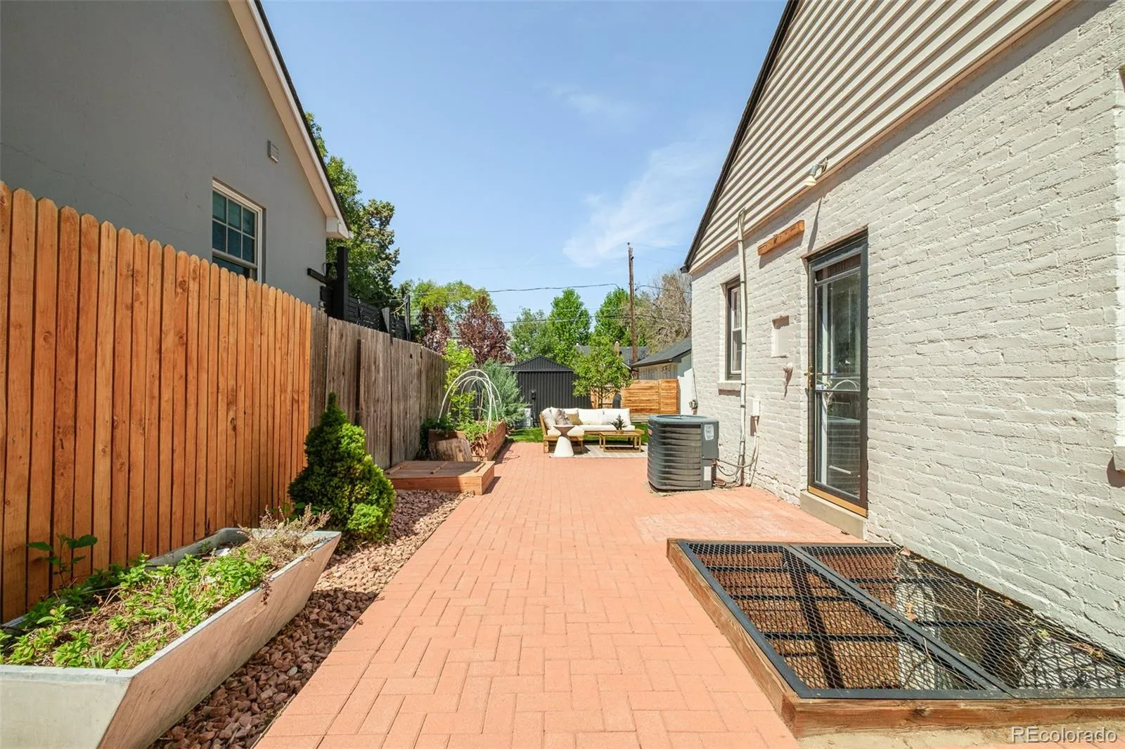 1645 S Lafayette Street Denver CO 80210 MLS #REC8344951 05142026000415 1600 33