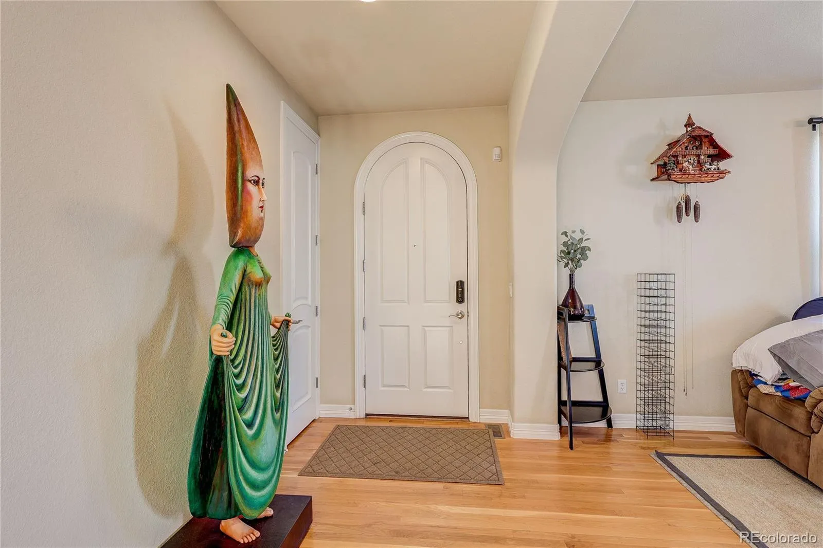 04152026175900 1600 12