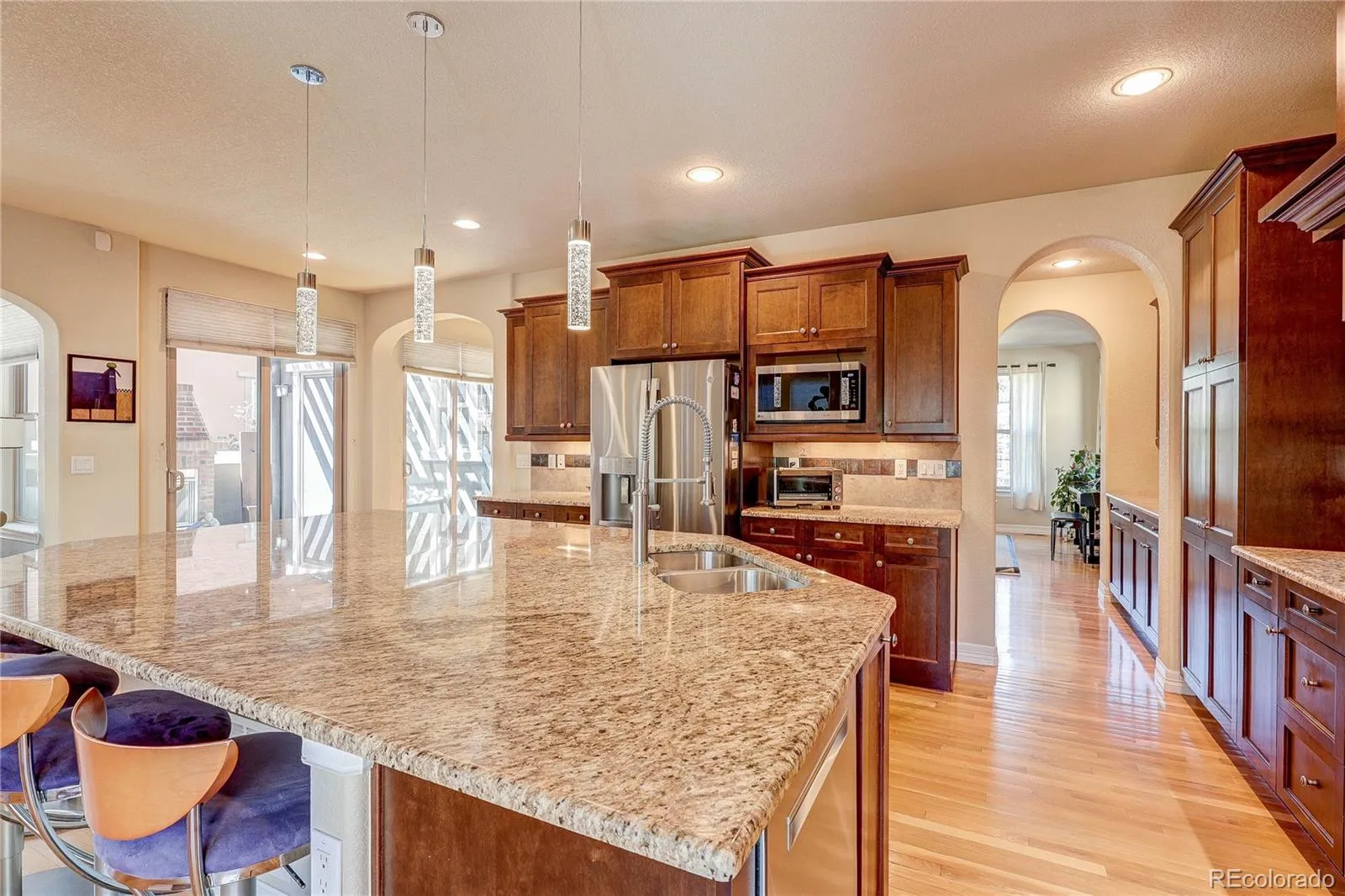 04152026175900 1600 6