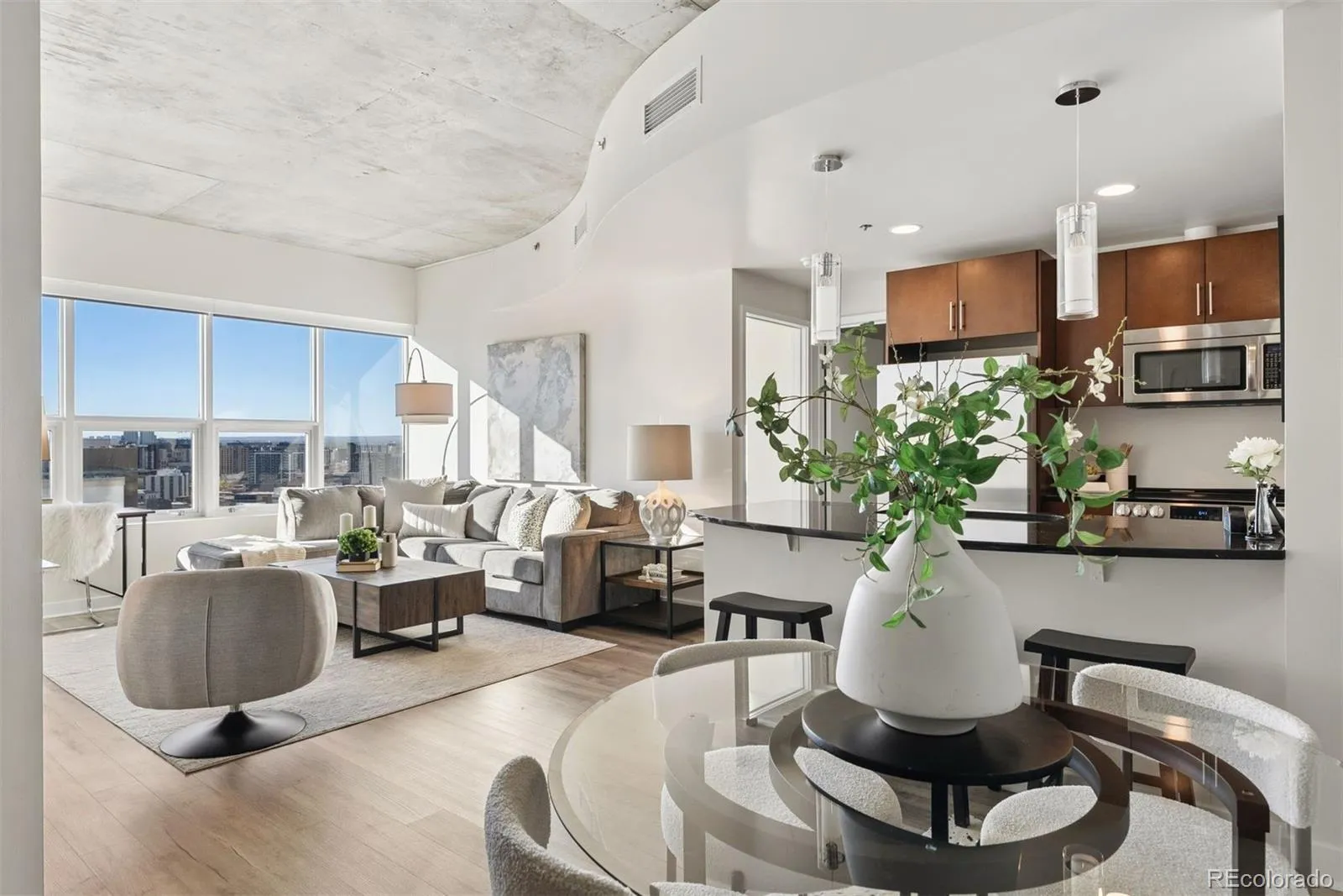 04172026022437 1600 0