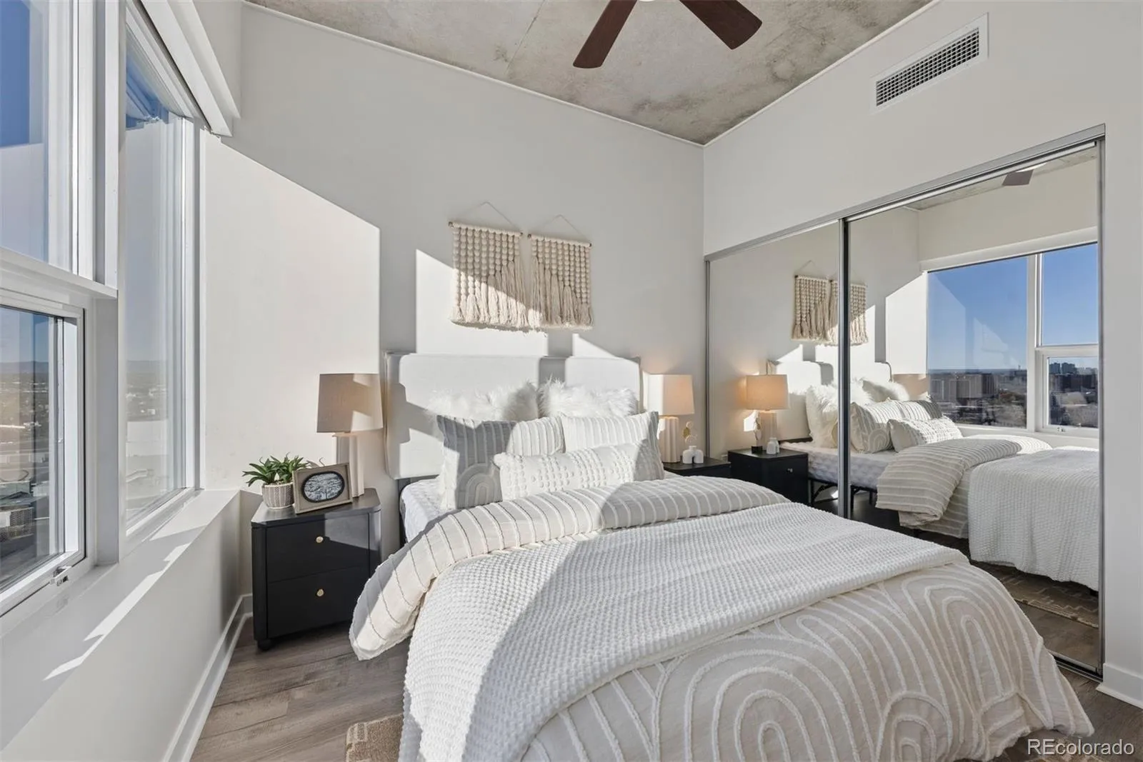 04172026022437 1600 15