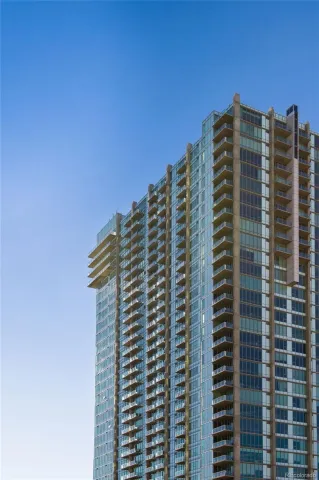 04172026022437 640 30