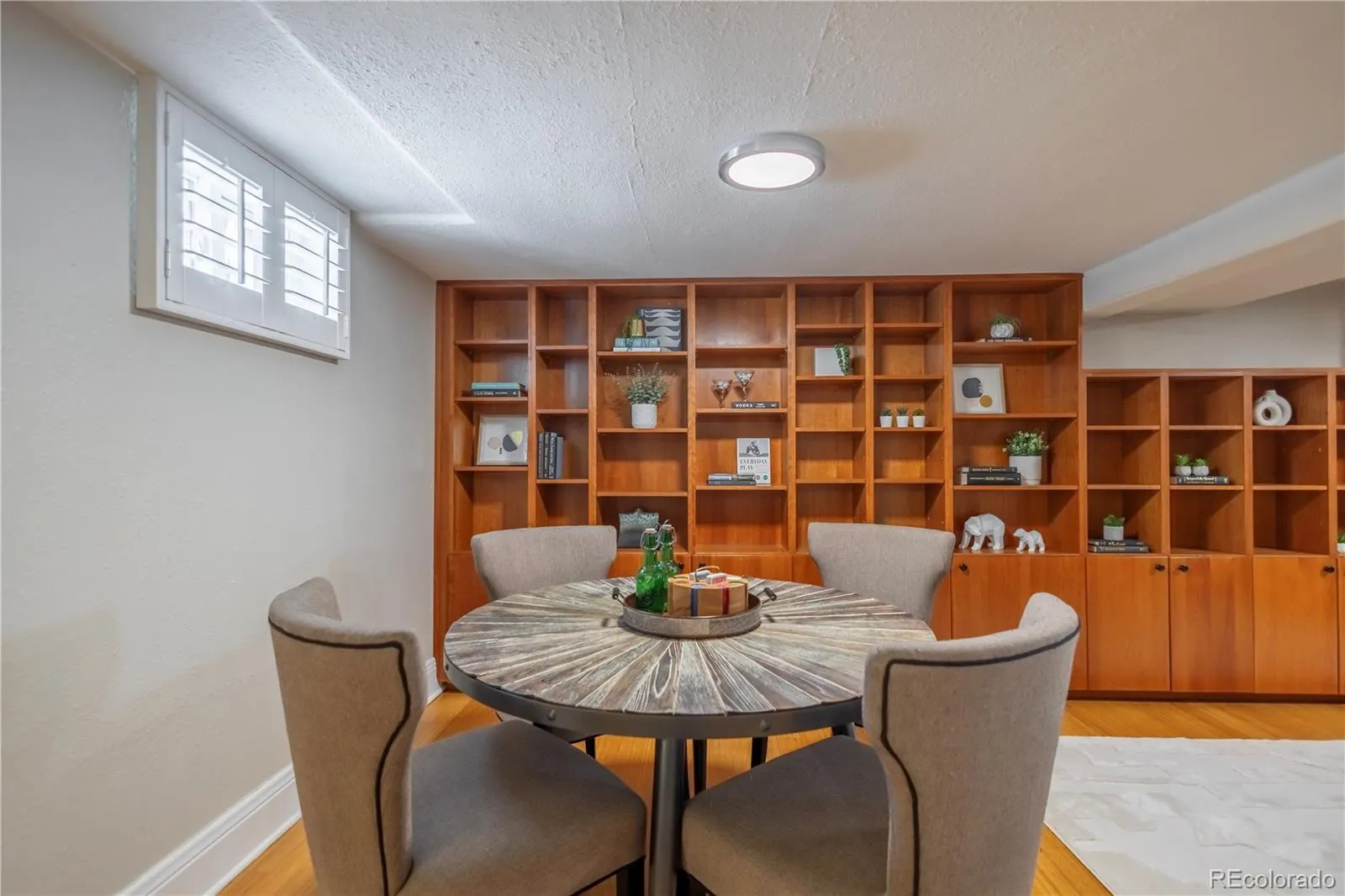 04062026182850 1600 27