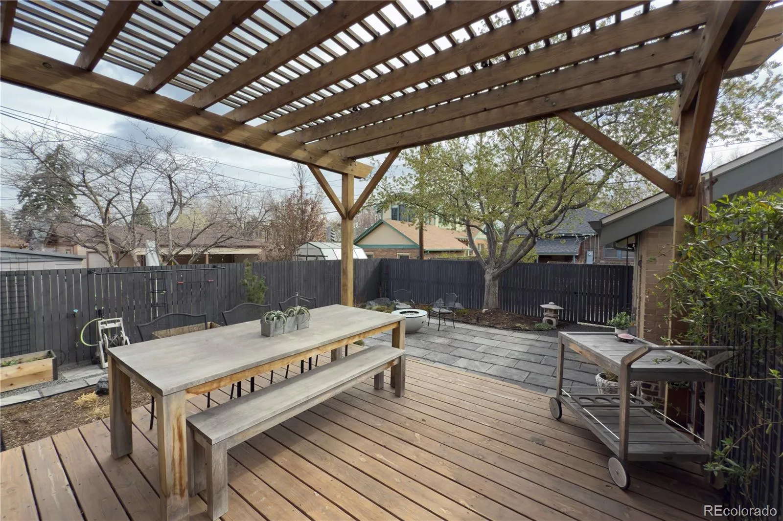 04062026182850 1600 35