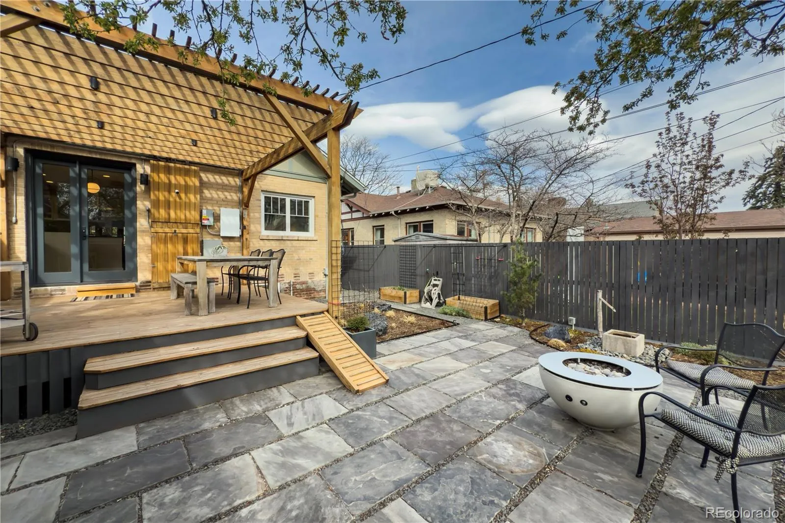 04062026182850 1600 37