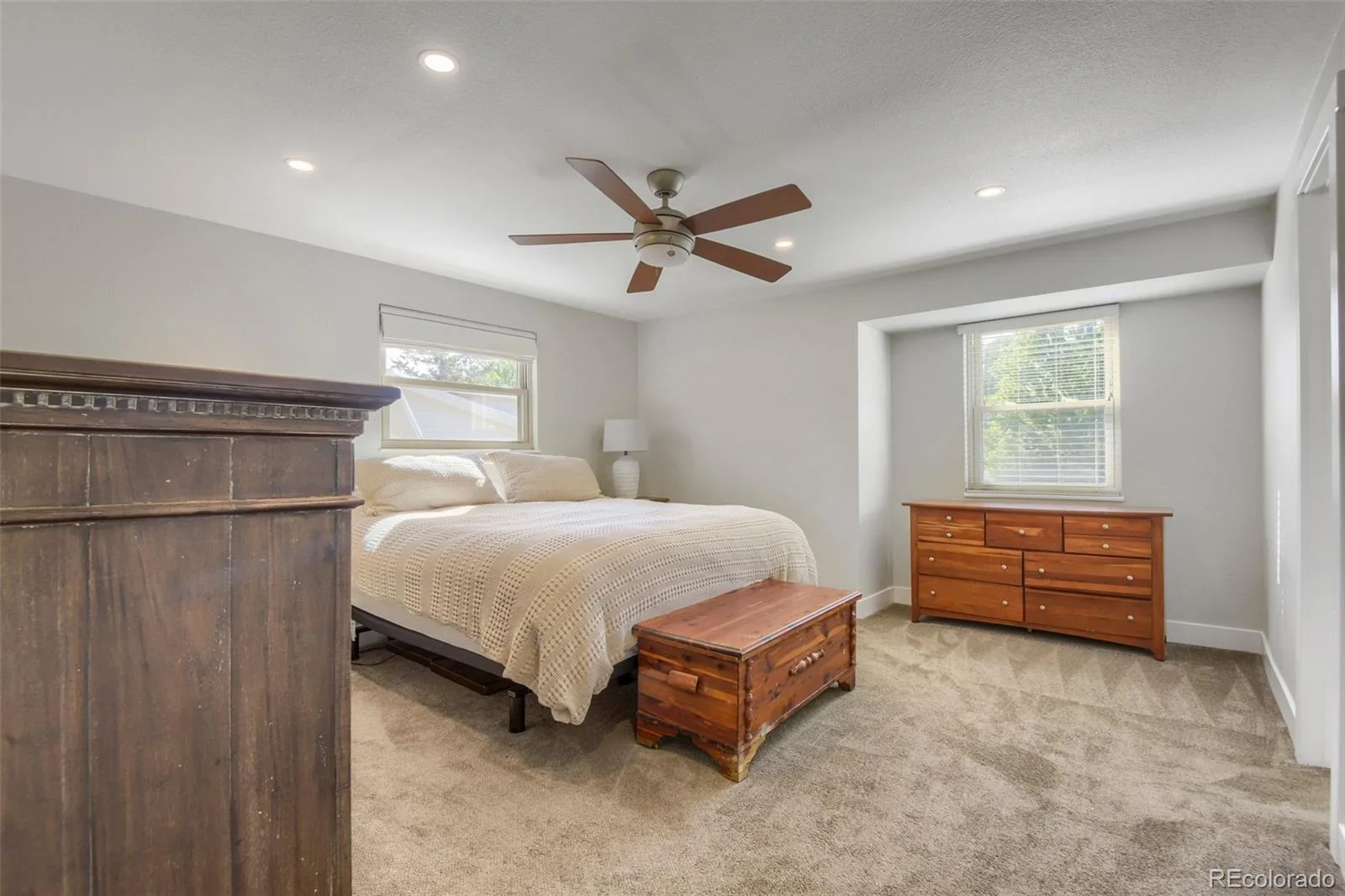 6484 S Newport Court Centennial CO 80111 | MLS #REC8348743 08212026005141 1600 15