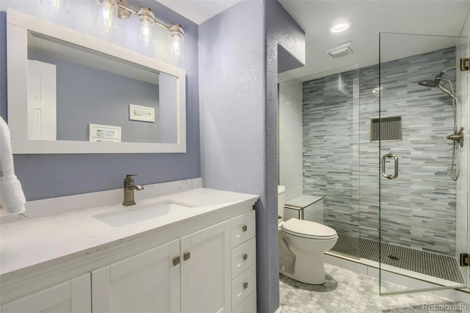 6484 S Newport Court Centennial CO 80111 | MLS #REC8348743 08212026005141 1600 31
