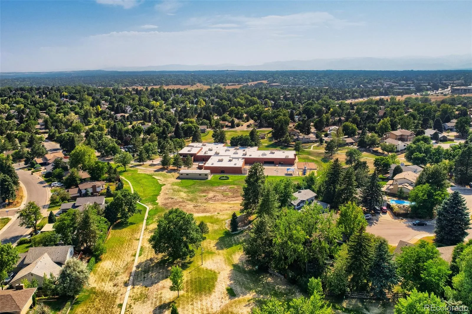 6484 S Newport Court Centennial CO 80111 | MLS #REC8348743 08212026005141 1600 39