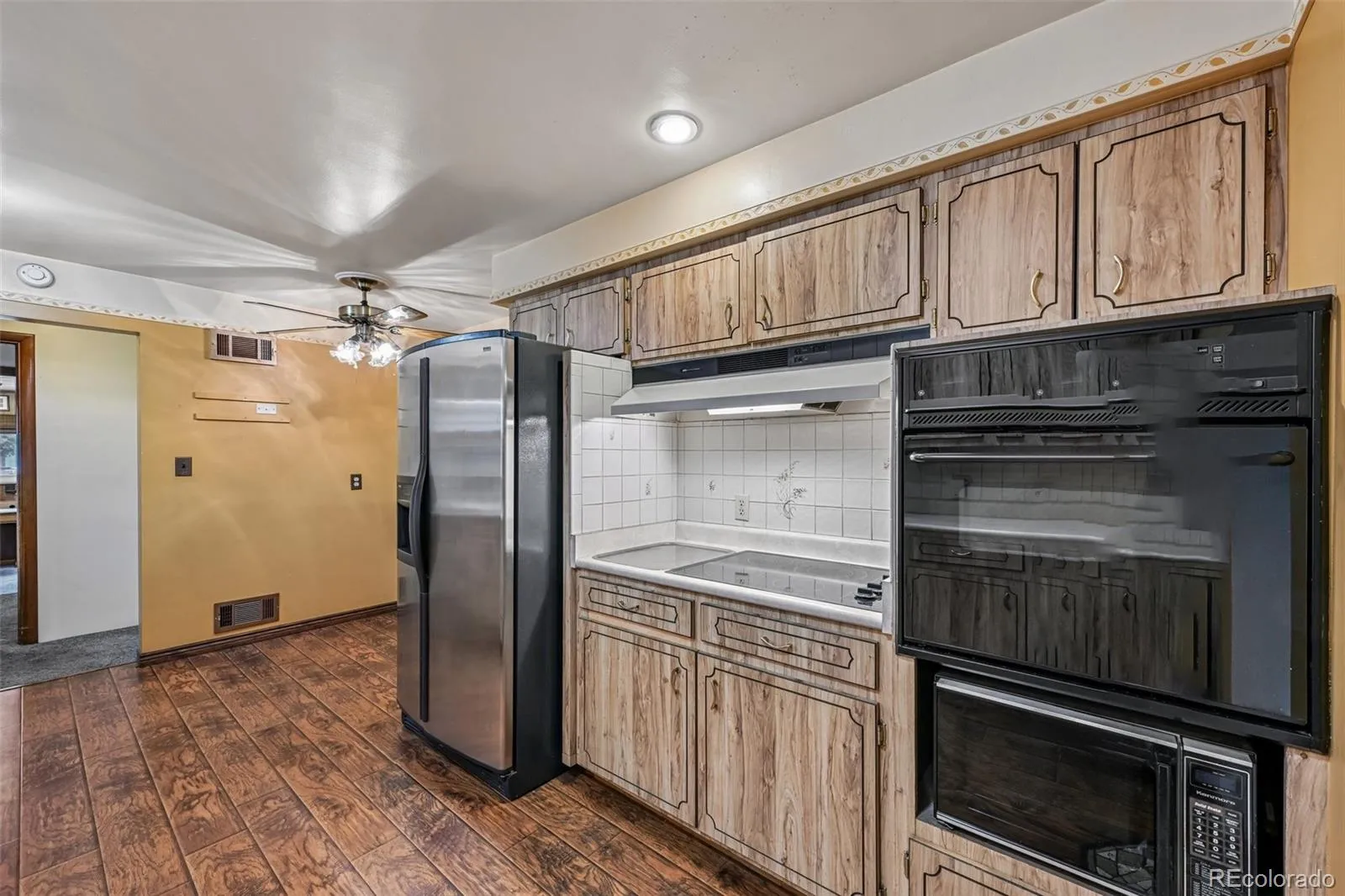 1890 Balsam Street Lakewood CO 80214 MLS #REC8353725 05062026193904 1600 14