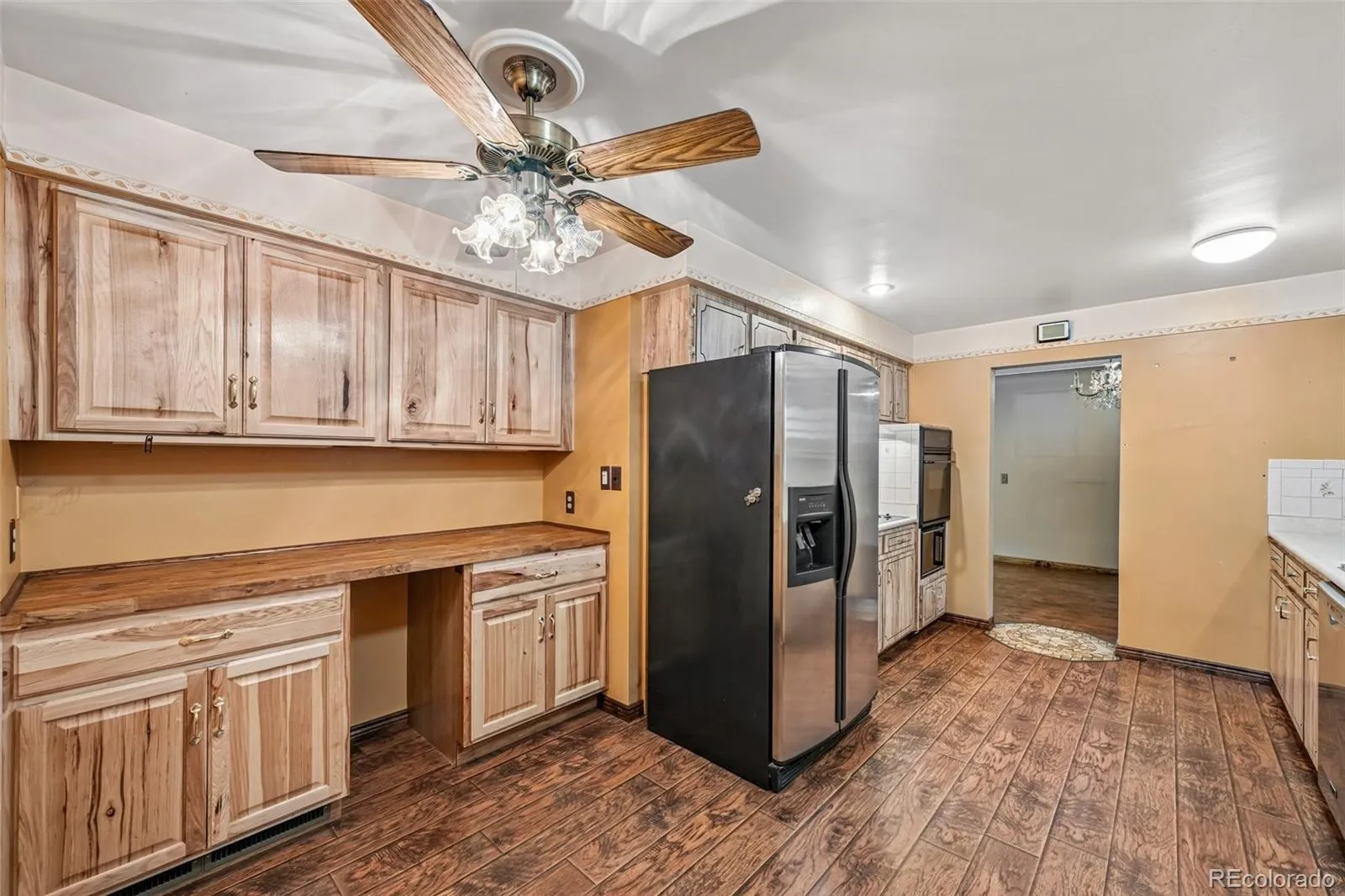 1890 Balsam Street Lakewood CO 80214 MLS #REC8353725 05062026193904 1600 19