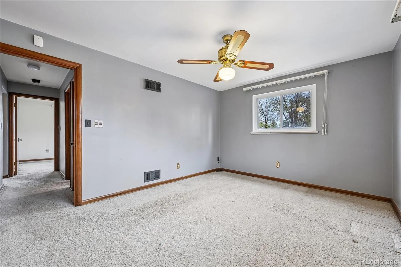 1890 Balsam Street Lakewood CO 80214 MLS #REC8353725 05062026193904 1600 32