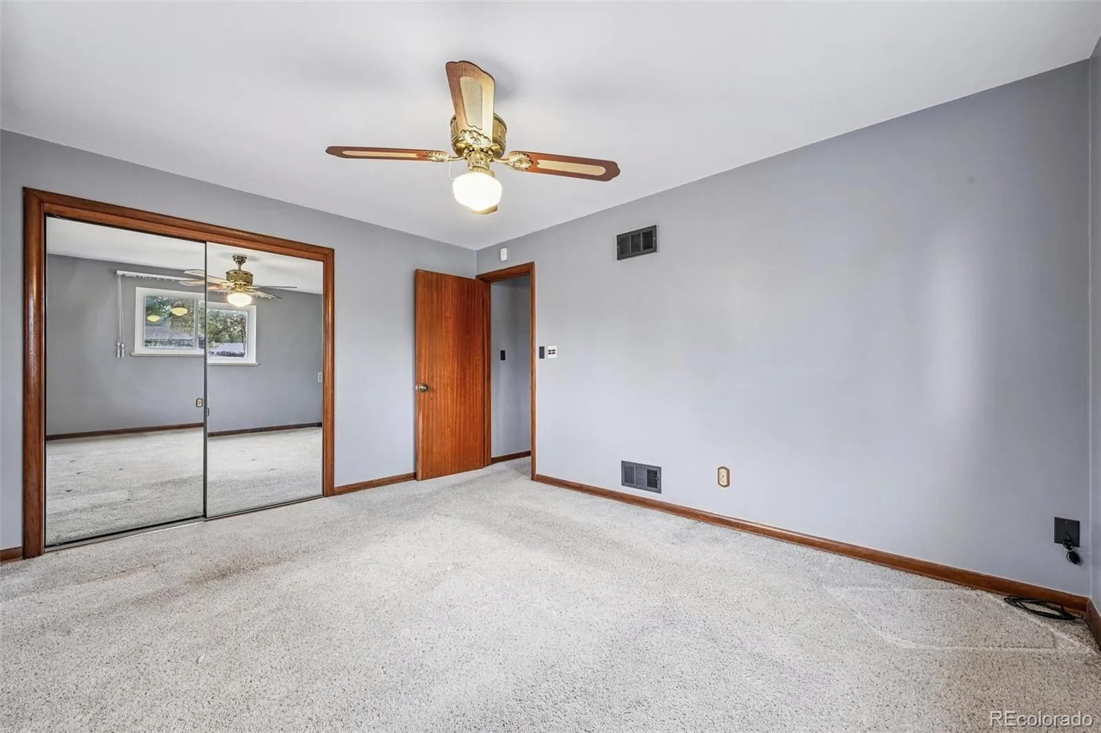 1890 Balsam Street Lakewood CO 80214 MLS #REC8353725 05062026193904 1600 33