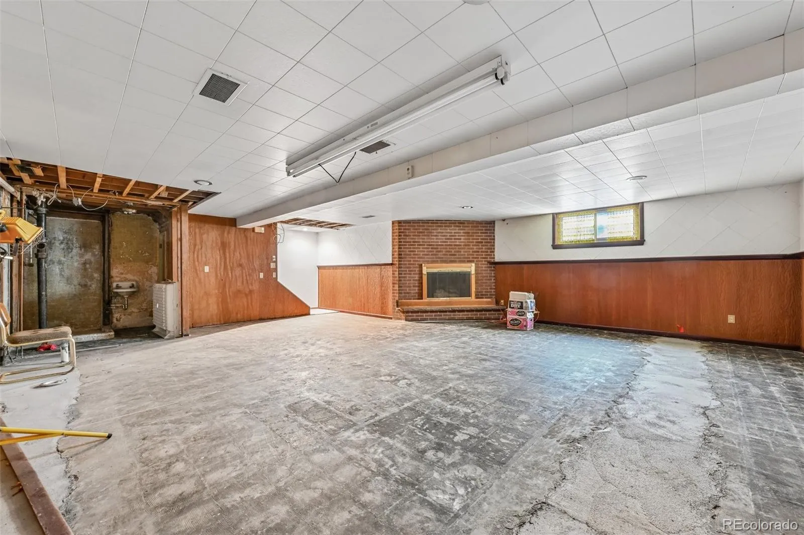 1890 Balsam Street Lakewood CO 80214 MLS #REC8353725 05062026193904 1600 39
