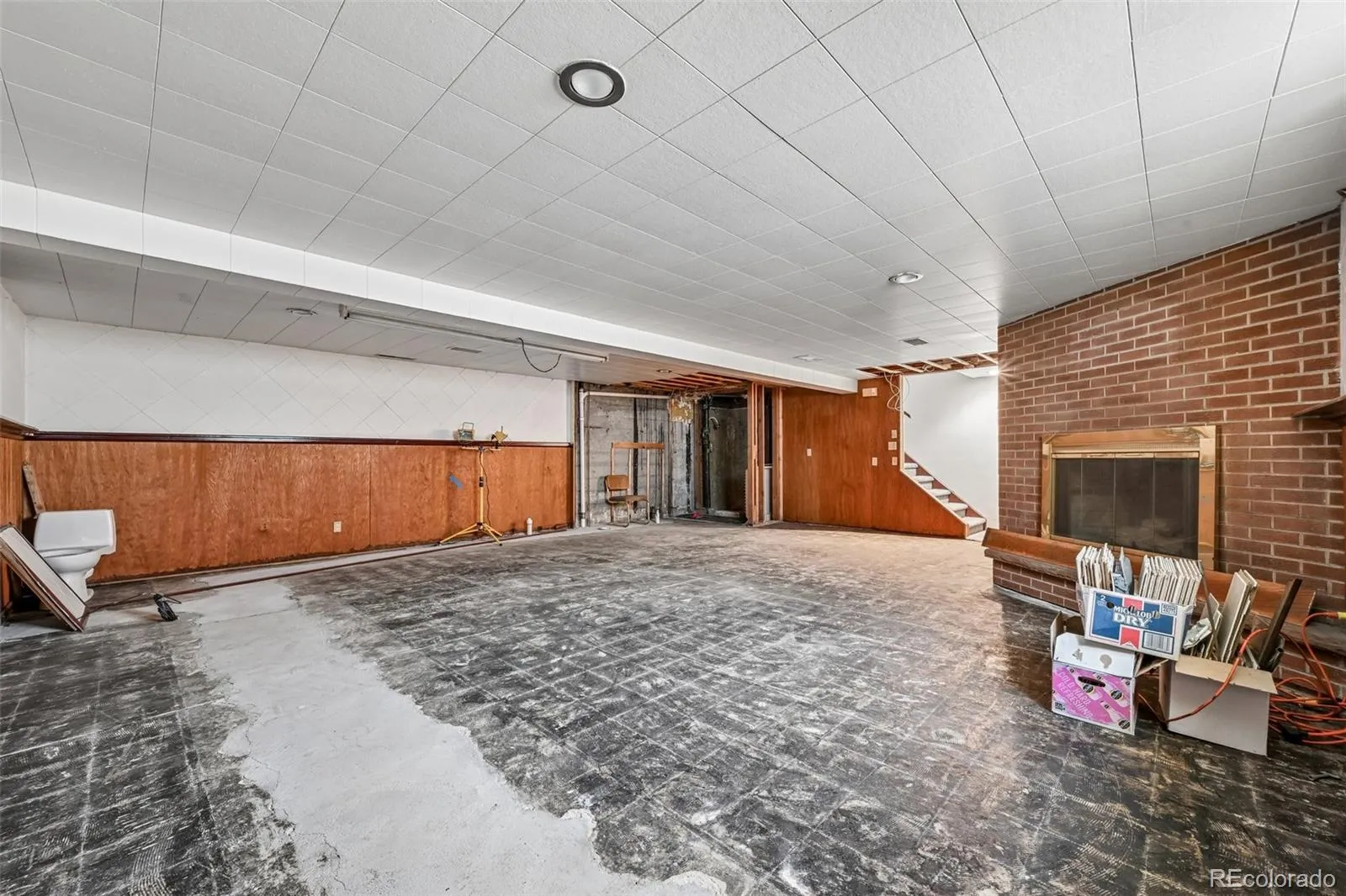 1890 Balsam Street Lakewood CO 80214 MLS #REC8353725 05062026193904 1600 40