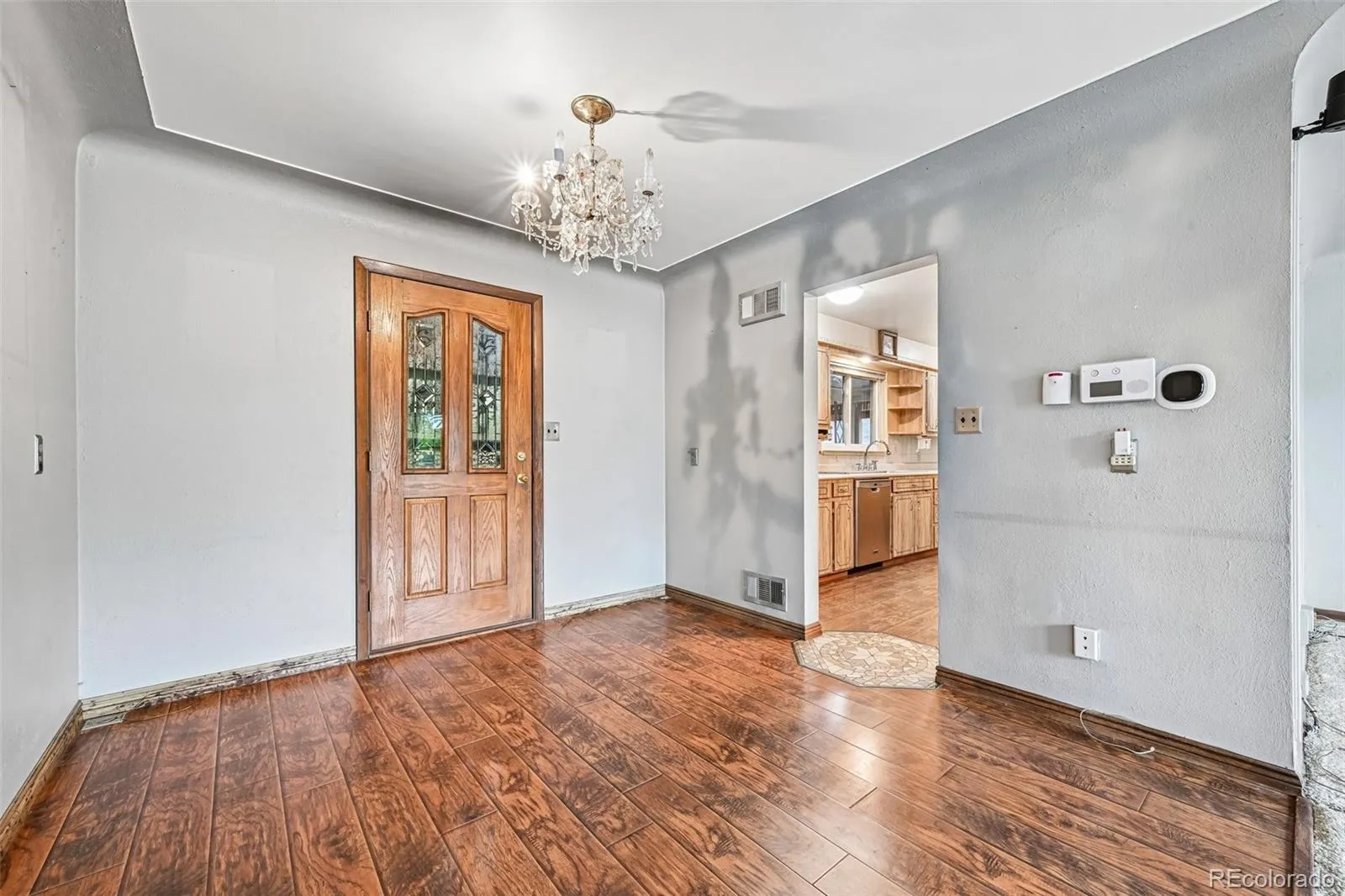 1890 Balsam Street Lakewood CO 80214 MLS #REC8353725 05062026193904 1600 8
