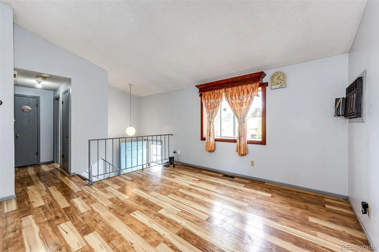 2164 Hackberry Circle Longmont CO 80501 MLS #REC8354309 05092026015843 1600 4