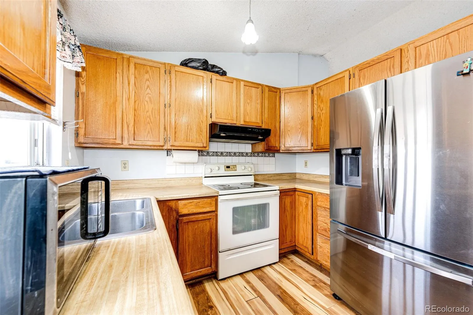 2164 Hackberry Circle Longmont CO 80501 MLS #REC8354309 05092026015843 1600 7