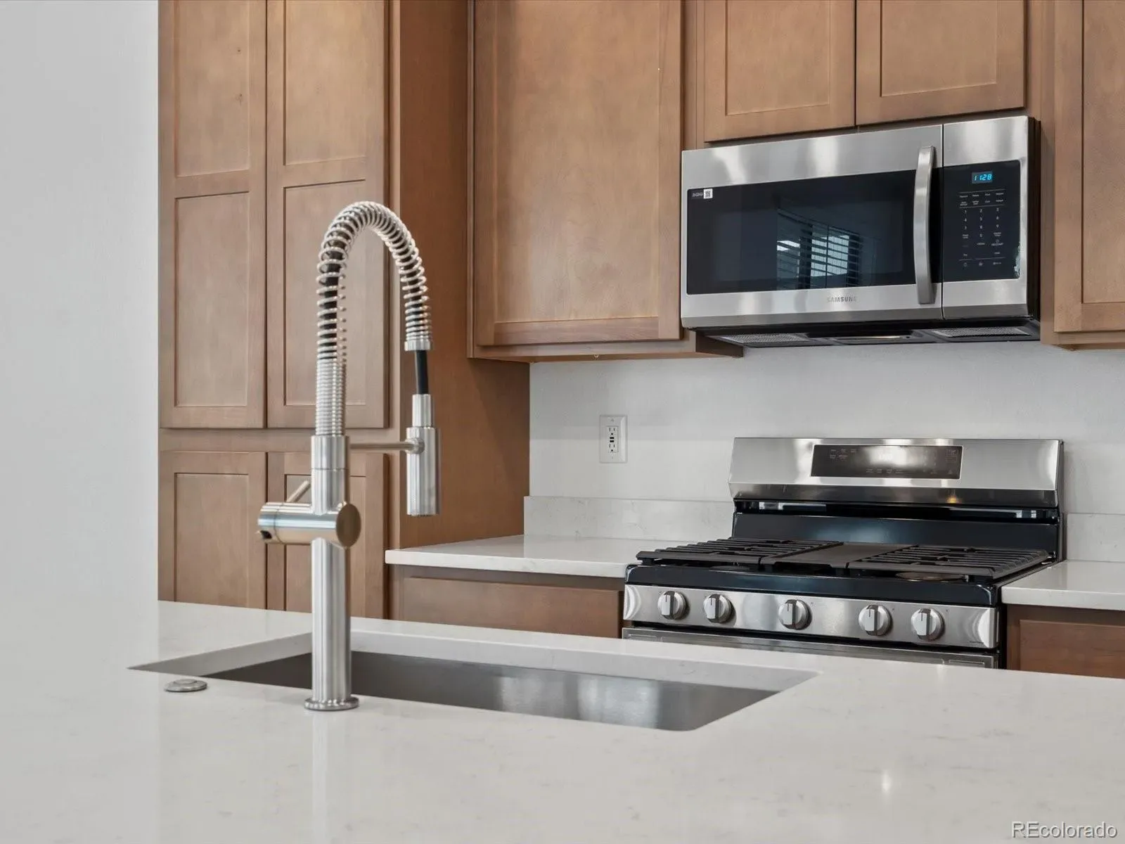 03302026005137 1600 7