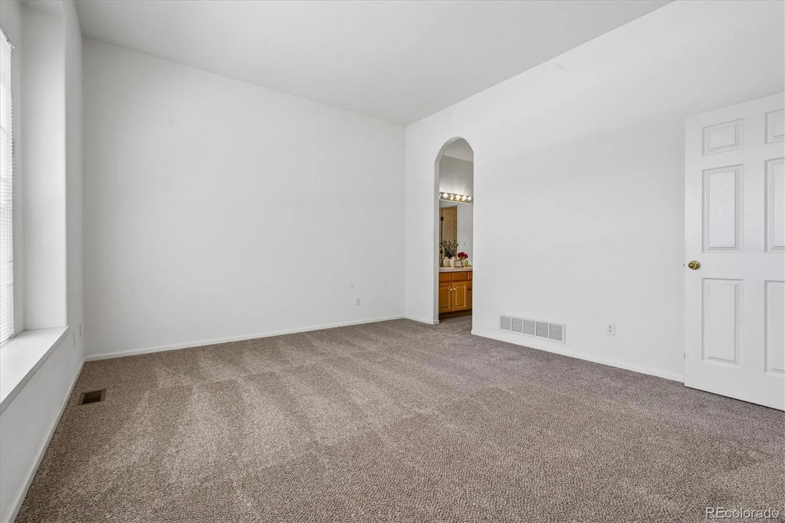 126 Woodland Court Highlands Ranch CO 80126 | MLS #REC8356345 07162026184509 1600 22