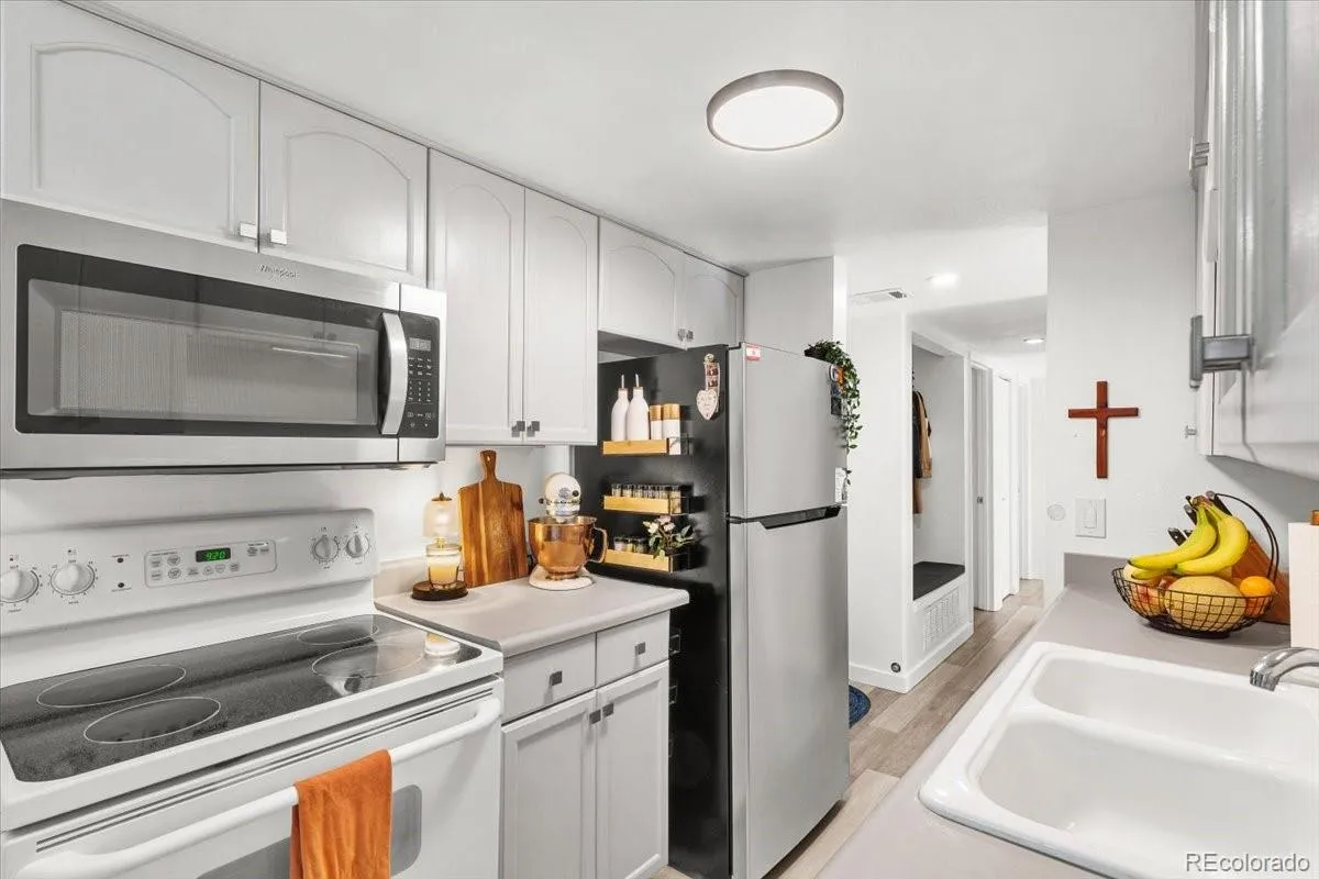 04102026203752 1200 10