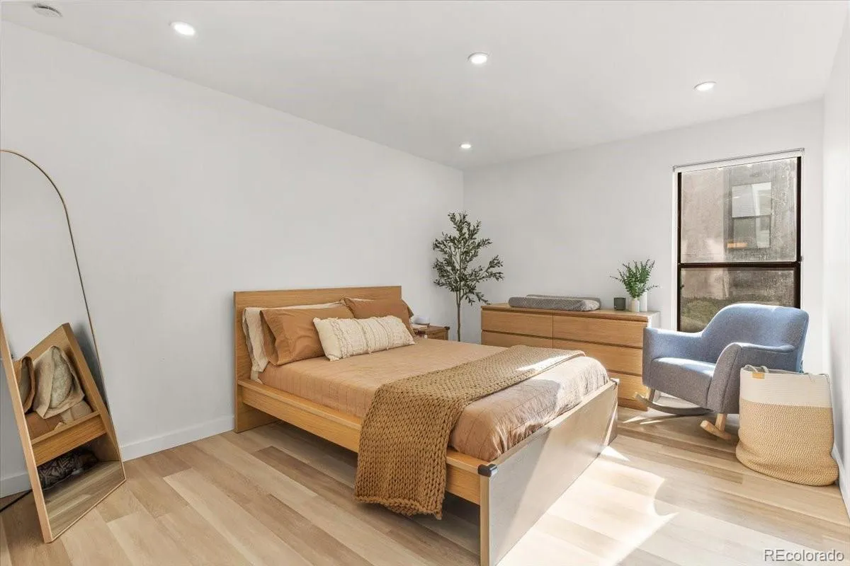 04102026203752 1200 15