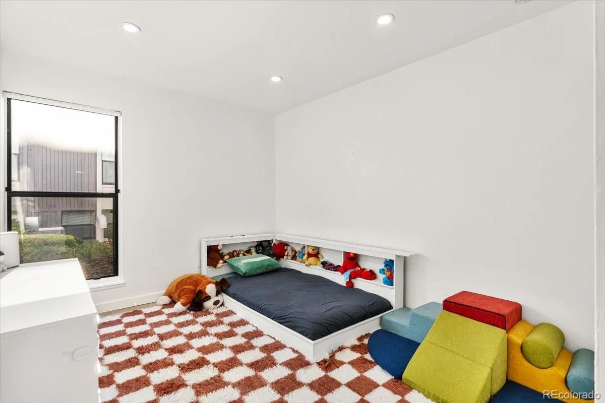 04102026203752 1200 17