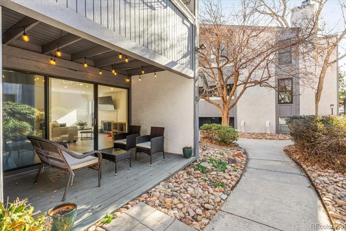 04102026203752 1200 20