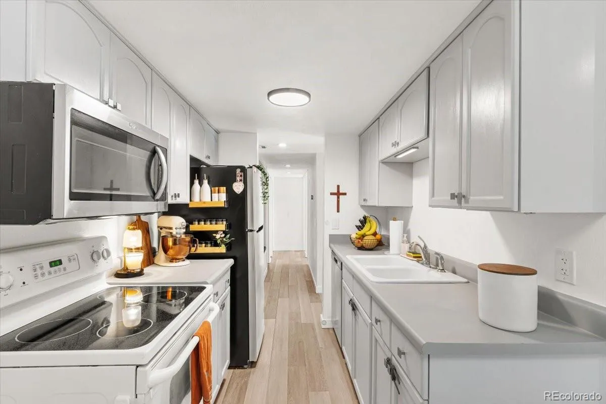 04102026203752 1200 3