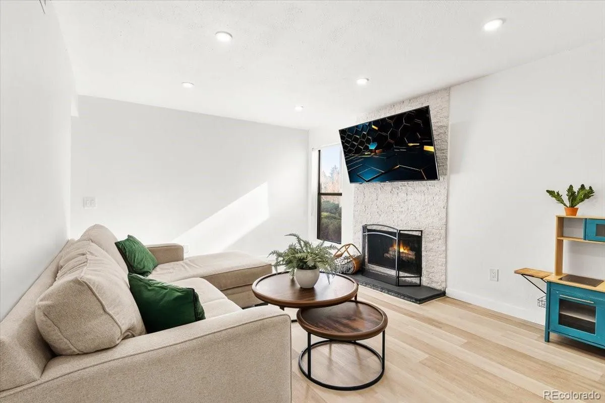 6480 S Dayton Street #M04 Englewood CO 80111 MLS #REC8356461 05262026211737 1200 10