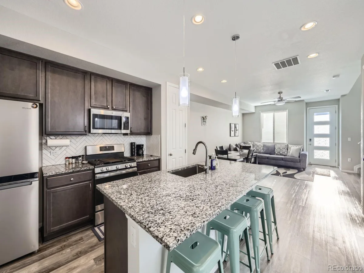 623 S Pitkin Court Aurora CO 80017 | MLS #REC8356588 08252026005340 1200 10