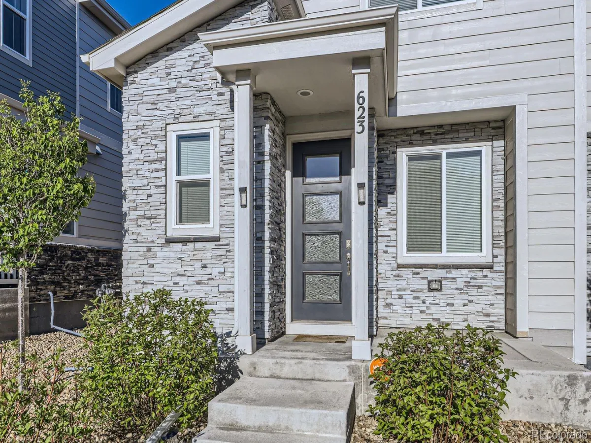 623 S Pitkin Court Aurora CO 80017 | MLS #REC8356588 08252026005340 1200 28