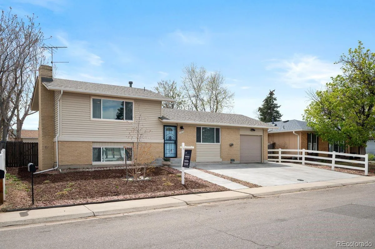 15014 E 54th Avenue Denver CO 80239 MLS #REC8357690 05182026192635 1200 24