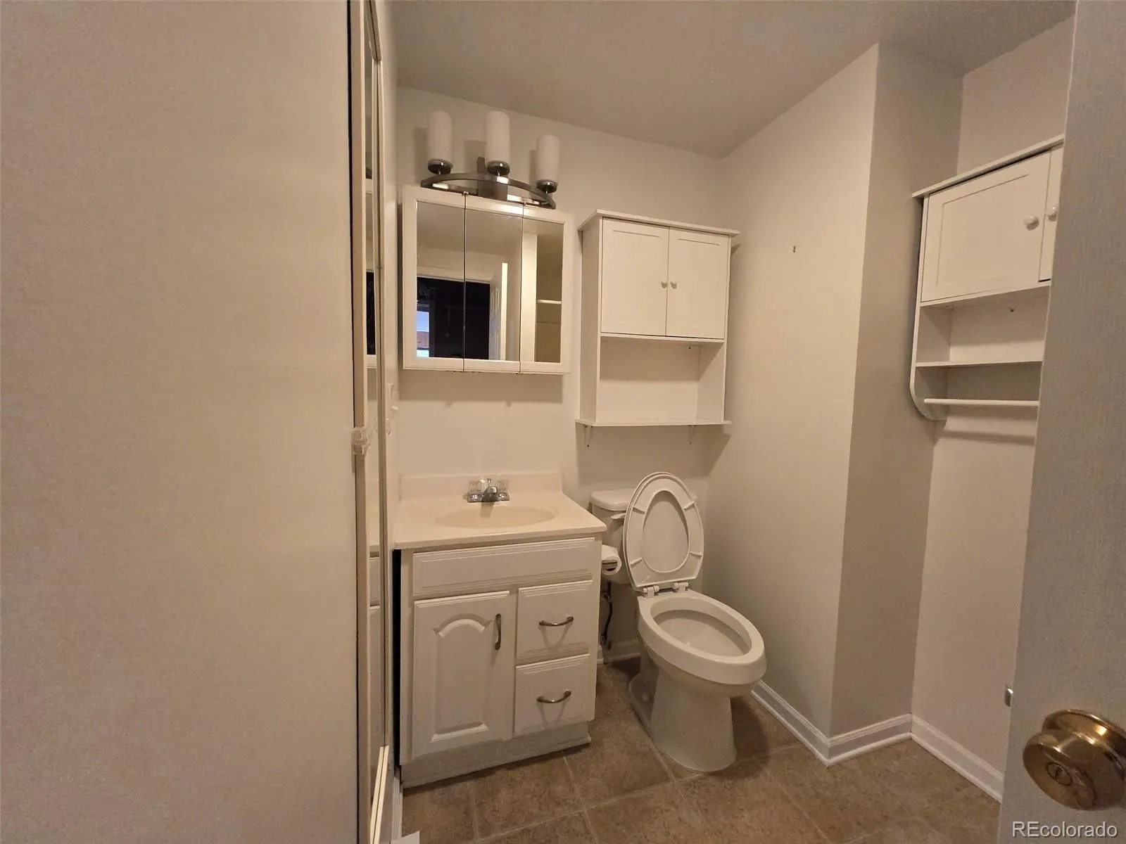 03292026222150 1600 18