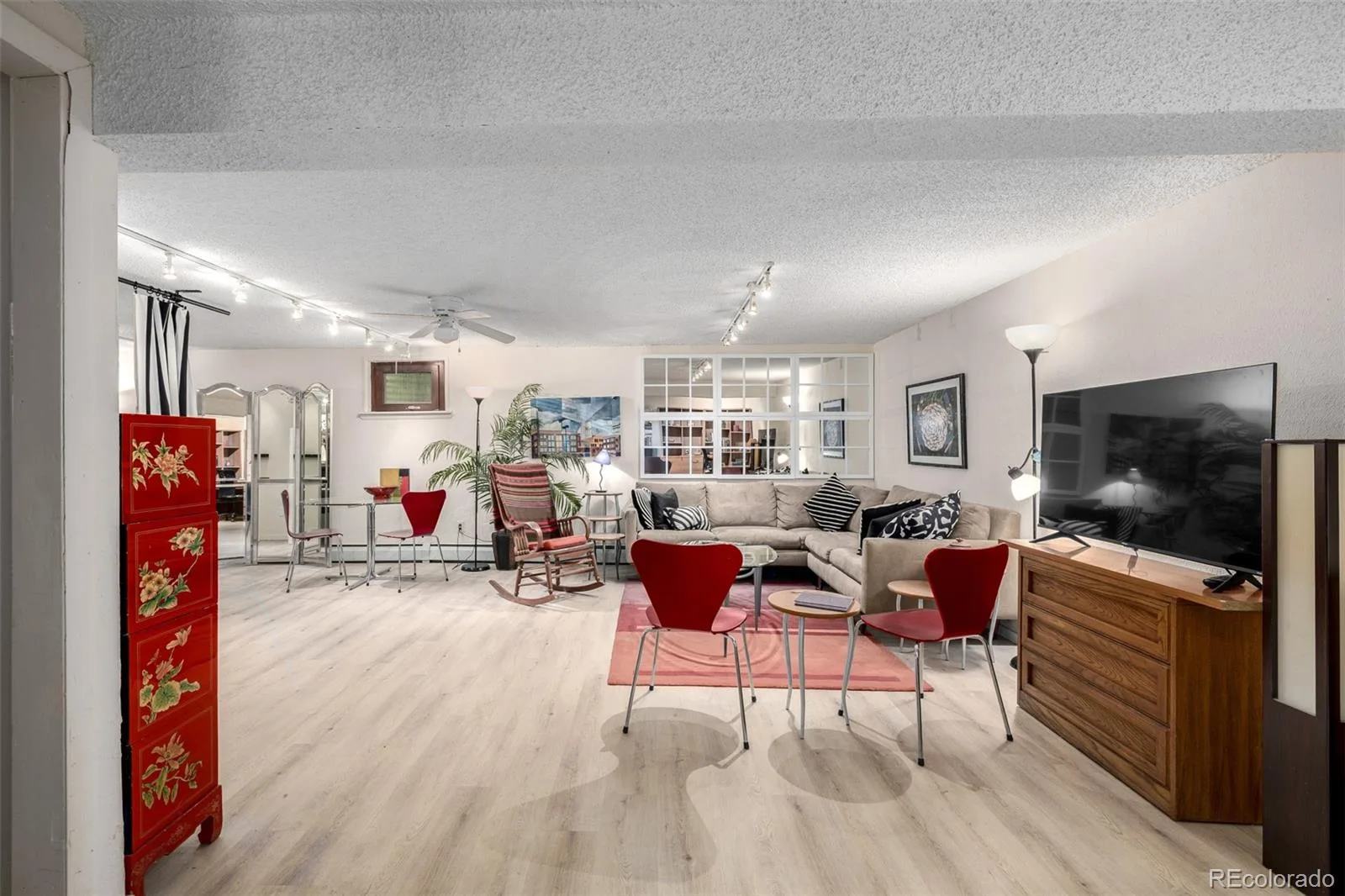 7466 W Cedar Circle Lakewood CO 80226 | MLS #REC8359967 08292026213633 1600 24